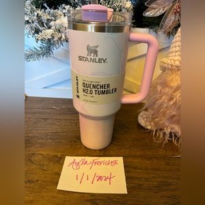 Stanley - LIMITED EDITION - Authentic - Watercolor Tulle - No damage - 40oz